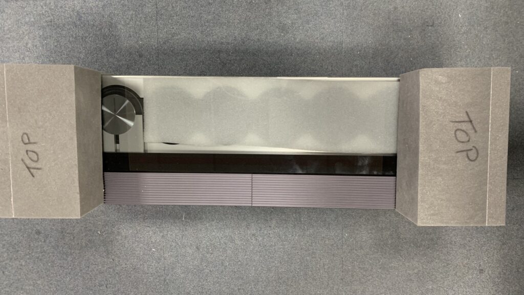 Place foam at each end of the unit